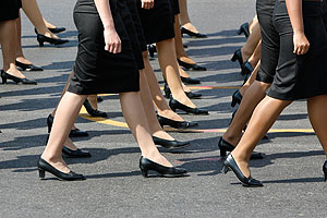 Женщины на марше