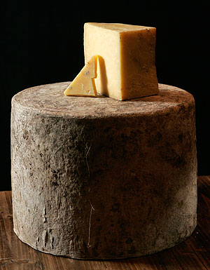 Плавленый сырок вместо элитного сыра