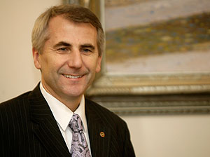 Мы не ставим под сомнение вклад российского народа в победу над фашизмом