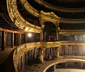 Реконструкция Большого театра может завершиться на полгода раньше?