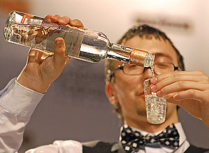 Салат оливье и водка