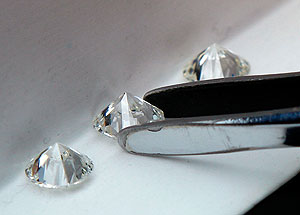 Кому корзину бриллиантов?