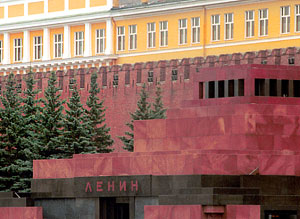 Пустите! На Мавзолей хочу