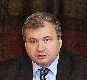 На нынешнем этапе вопрос о переходе Таможенного союза на единую валюту не стоит