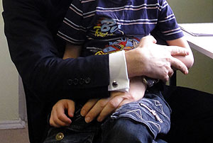 Вырастет в семье дипломата?