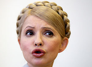 Тимошенко: не давайте кредит Януковичу