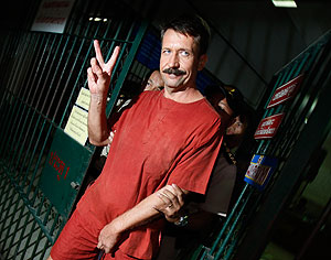 Бут в ожидании нового суда