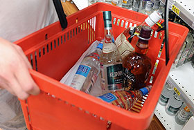 Алкоголю перекрывают границу?