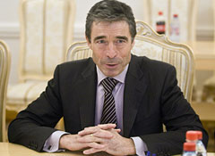 Генсек НАТО хочет "перезагрузки" с Россией