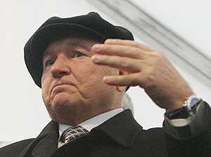 Лужкову предлагают мировую