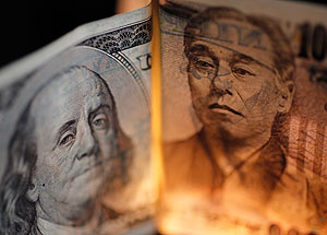 Валюты: напряженность нарастает