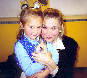 Захарова идет через Россию