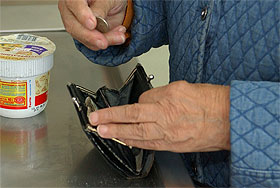 Кошельки оскудели