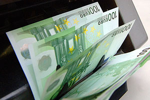 Сильный доллар, слабый евро