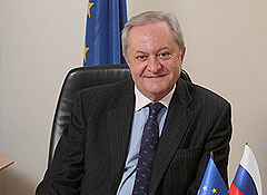 Евросоюз предпочитает не ставить искусственных сроков для отмены виз с Россией