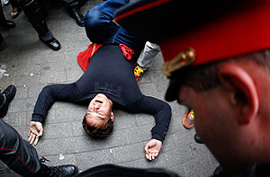 Исправления о митингах