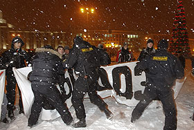 Белоруссия: девять задержанных россиян