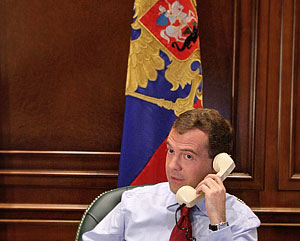 Медведев поздравил Обаму