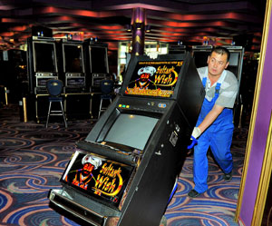 Аресты и жалобы в деле о казино