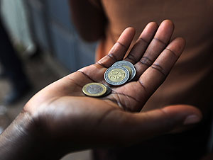 Гонка девальваций убита инфляцией