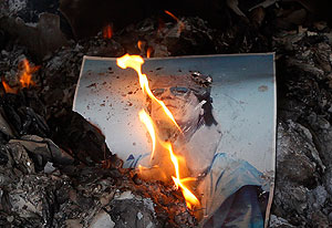 Кремль призывает Каддафи уйти