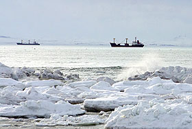 Скованные льдами