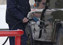 Бензин встретил год ростом цен