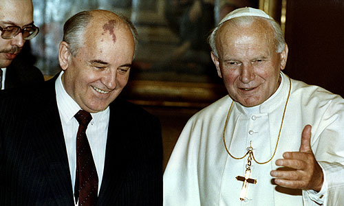 Михаил Горбачев и Папа Римский Иоанн Павел II, 1990г.