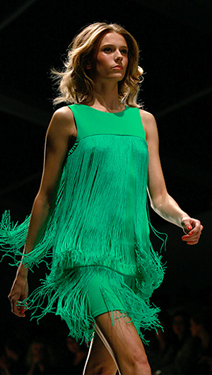 Показ коллекции Issa весна-лето 2012 на Неделе моды в Лондоне.