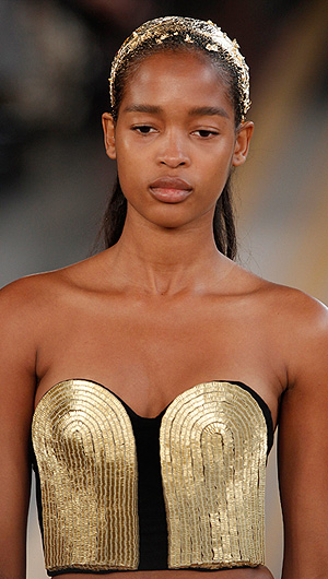 Показ коллекции Topshop Unique весна-лето 2012 на Неделе моды в Лондоне.