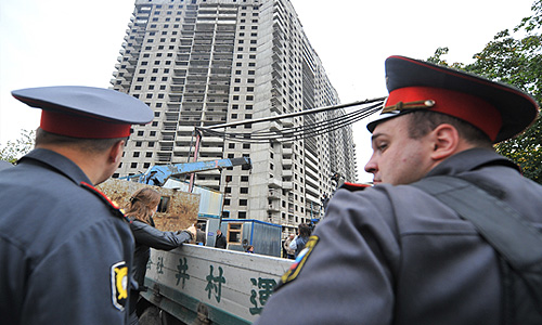 Глава инвестиционно-девелоперской компании Nazvanie.net (бывшая Mirax Group) Сергей Полонский, на строительной площадке многофункционального комплекса "Кутузовская миля", где он объявил голодовку в связи с рейдерским захватом территории комплекса.