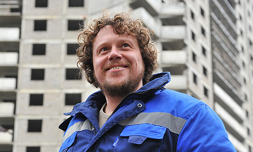 Глава инвестиционно-девелоперской компании Nazvanie.net (бывшая Mirax Group) Сергей Полонский, на строительной площадке многофункционального комплекса "Кутузовская миля", где он объявил голодовку в связи с рейдерским захватом территории комплекса.