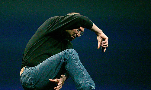 9 января 2007г. Стив Джобс во время презентации нового iPhone в Сан-Франциско.