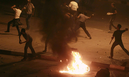 В ходе столкновений погибли как минимум 24 человека и больше 200 получили ранения.
