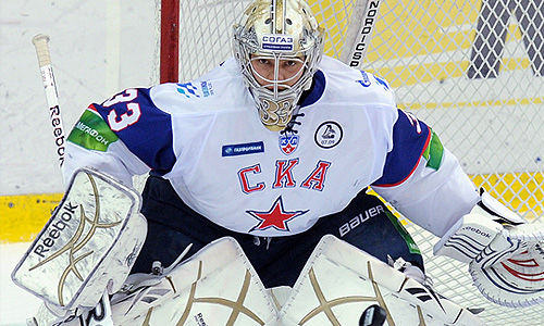 Вратарь СКА Илья Ежов в матче чемпионата КХЛ: ЦСКА (Москва) - СКА (Санкт-Петербург).