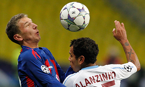 Игроки ЦСКА  и "Трабзонспорт" в матче чемпионата УЕФА по футболу: ЦСКА (Россия) - "Трабзонспорт" (Турция).