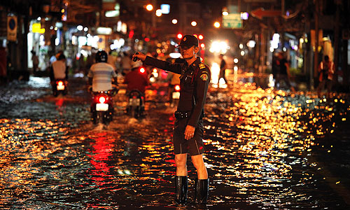В Таиланде из-за наводнений введен режим ЧС.