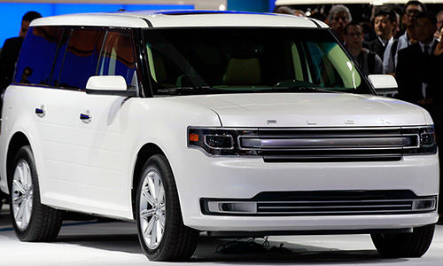 Ford Flex, модель 2013 года.