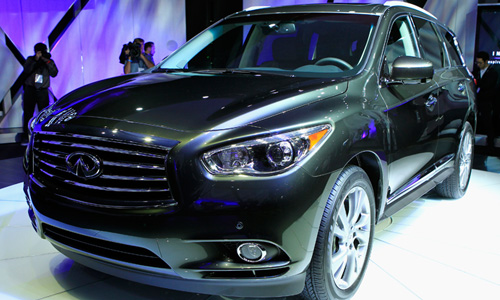 Infiniti JX.