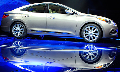 Автомобиль Hyundai Azera.