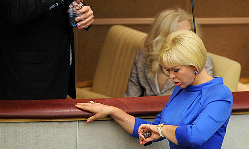 15 июня 2011г. Член Комитета Госдумы РФ по охране здоровья Татьяна Яковлева на пленарном заседании Государственной думы РФ, на котором в третьем чтении рассматривался законопроект о новом порядке прохождения государственного техосмотра.