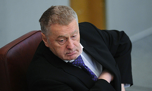 Лидер Либерально-демократической партии России (ЛДПР) Владимир Жириновский на первом пленарном заседании Государственной Думы РФ шестого созыва.