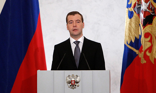 "Мы не дадим провокаторам и экстремистам втянуть общество в свои авантюры, не допустим и вмешательства извне в наши внутренние дела", - заявил президент.