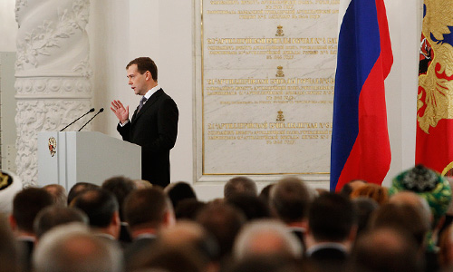 Президент указал, что считает основными достижениями своего президентства преодоление без серьезных последствий мирового финансового кризиса, становление России шестой экономикой в мире и рекордно низкую инфляцию в 2011 году.