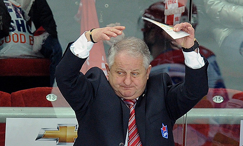 Главный тренер ХК ЦСКА Юлиус Шуплер на матче чемпионата КХЛ: "Спартак" (Москва) – ЦСКА (Москва) – 1:3.