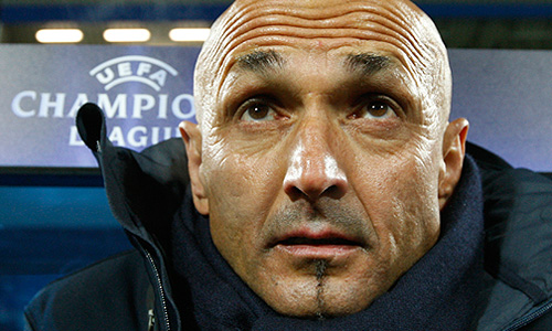 Главный тренер "Зенита" Лучано Спаллетти накануне первого в истории петербургского клуба матча плей-офф Лиги чемпионов УЕФА против португальской "Бенфики" отметил, что играть в футбол можно и при холодной погоде.