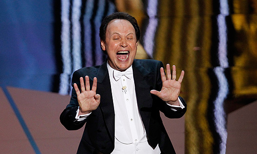 Ведущий церемонии Билли Кристал.