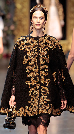 Показ осенне-зимней коллекции 2012 Dolce & Gabbana на Неделе моды в Милане.