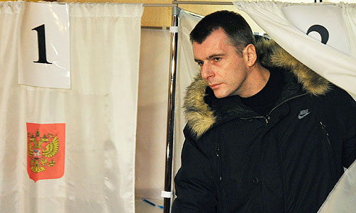 Кандидат в президенты РФ Михаил Прохоров голосует в Москве