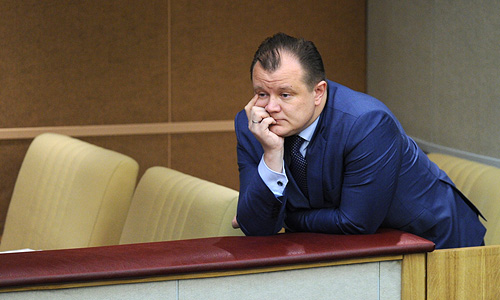 Заместитель министра регионального развития РФ Илья Пономарев на пленарном заседании Государственной думы РФ.